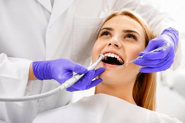 Best Dentist Near Me Nerul and Seawood